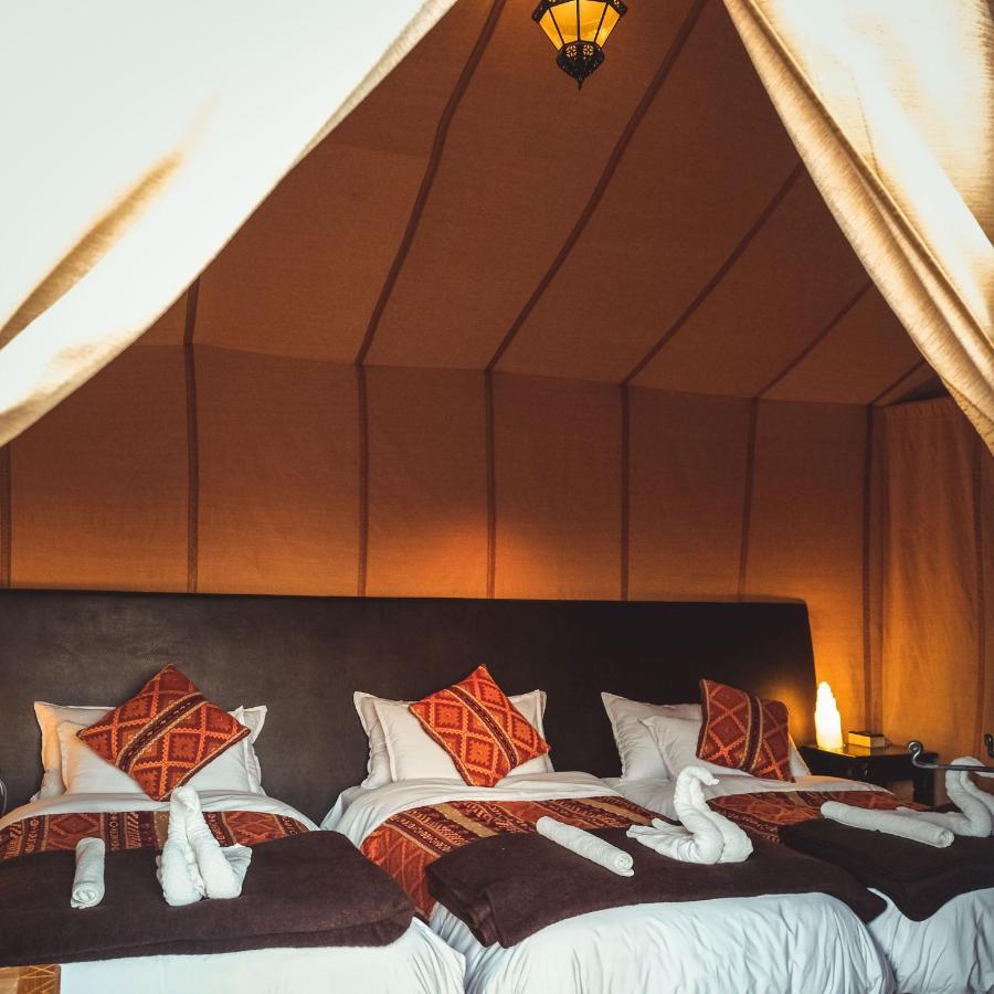 Bed and Breakfast Camel Luxury Camp Мерзуга Екстер'єр фото