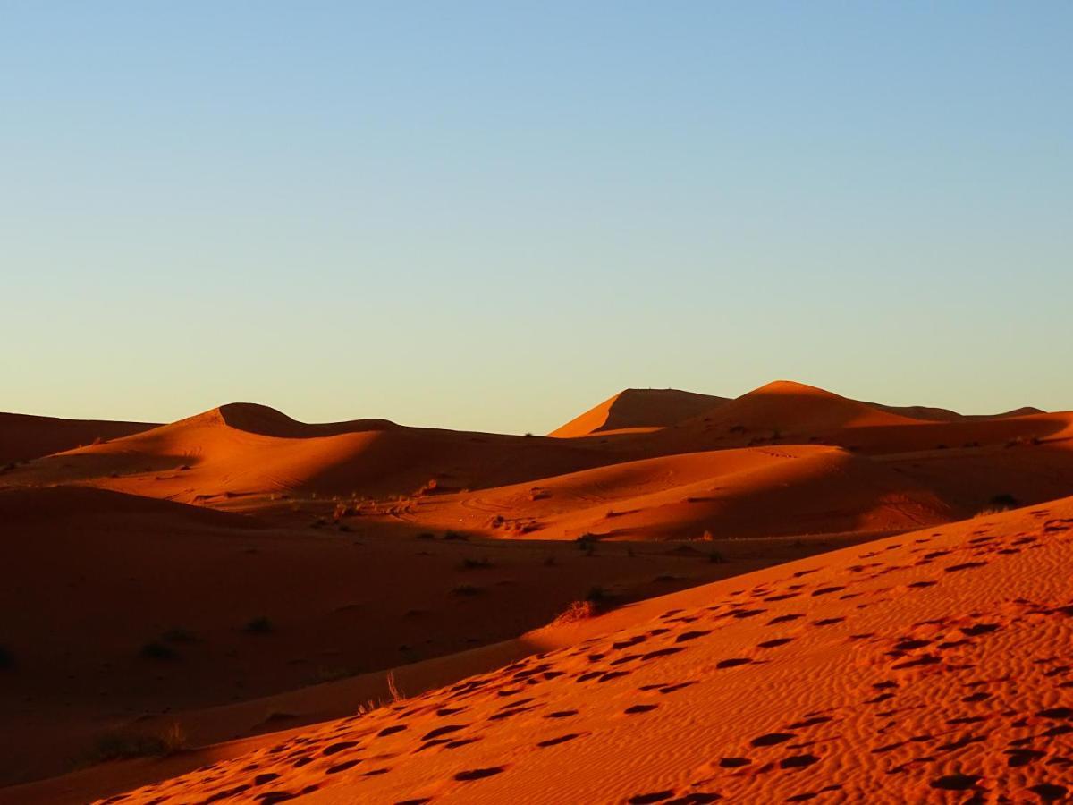 Bed and Breakfast Camel Luxury Camp Мерзуга Екстер'єр фото