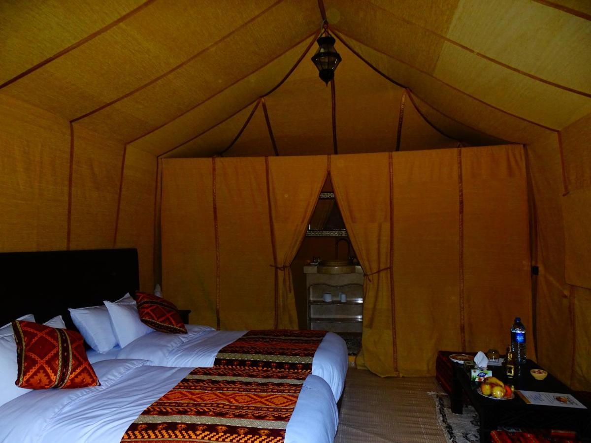 Bed and Breakfast Camel Luxury Camp Мерзуга Екстер'єр фото