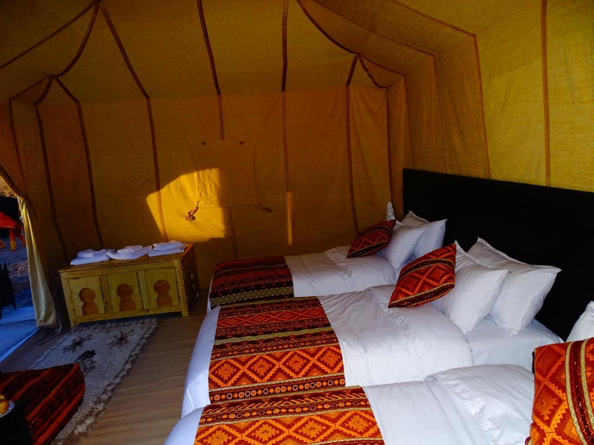 Bed and Breakfast Camel Luxury Camp Мерзуга Екстер'єр фото