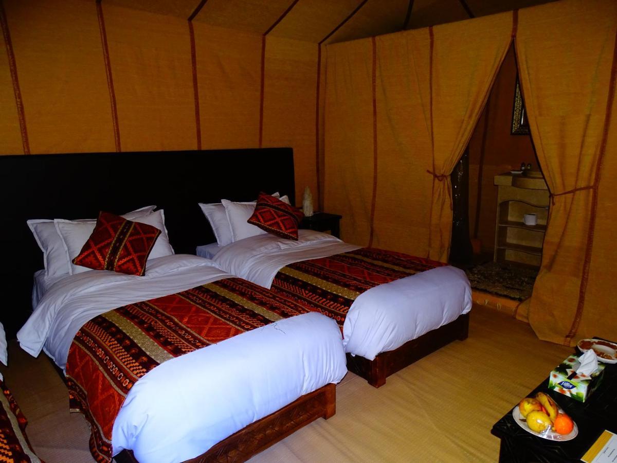 Bed and Breakfast Camel Luxury Camp Мерзуга Екстер'єр фото