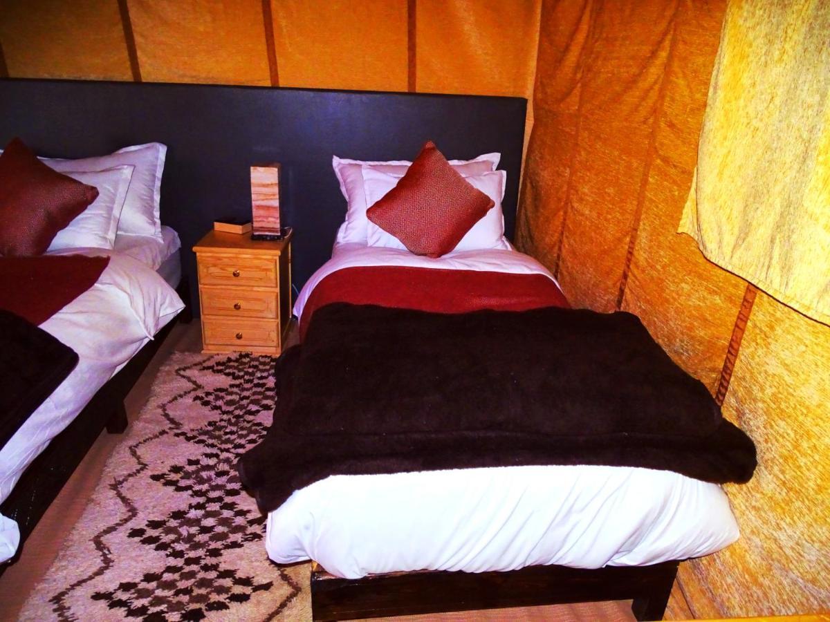 Bed and Breakfast Camel Luxury Camp Мерзуга Екстер'єр фото