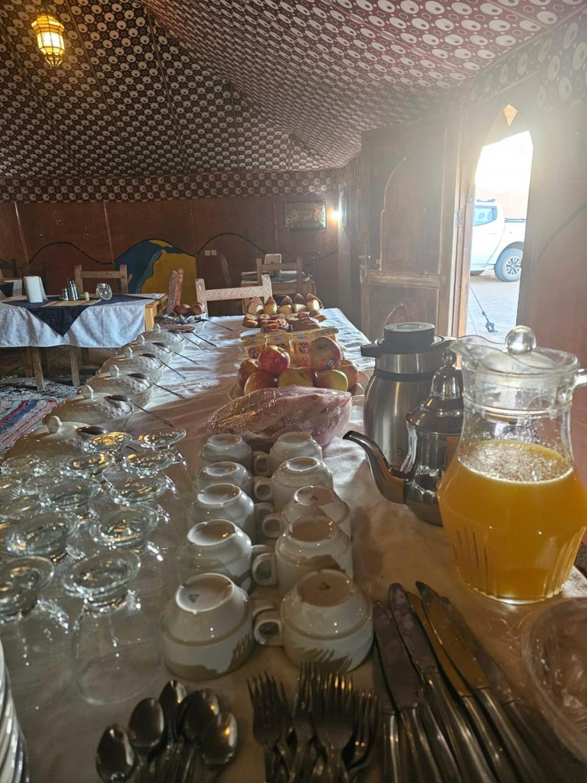 Bed and Breakfast Camel Luxury Camp Мерзуга Екстер'єр фото