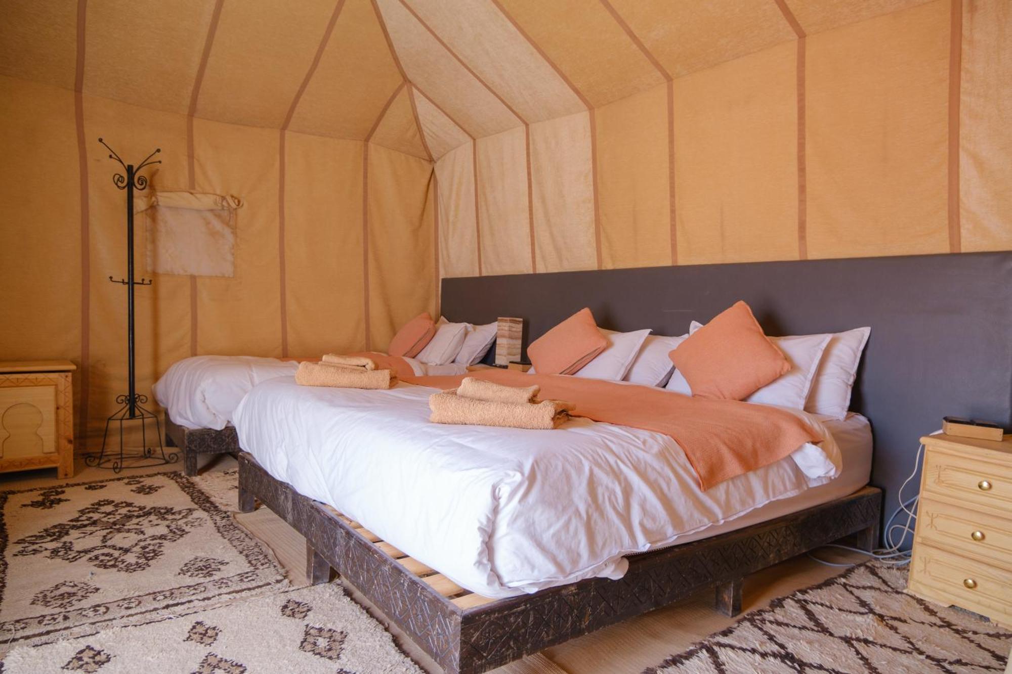 Bed and Breakfast Camel Luxury Camp Мерзуга Екстер'єр фото