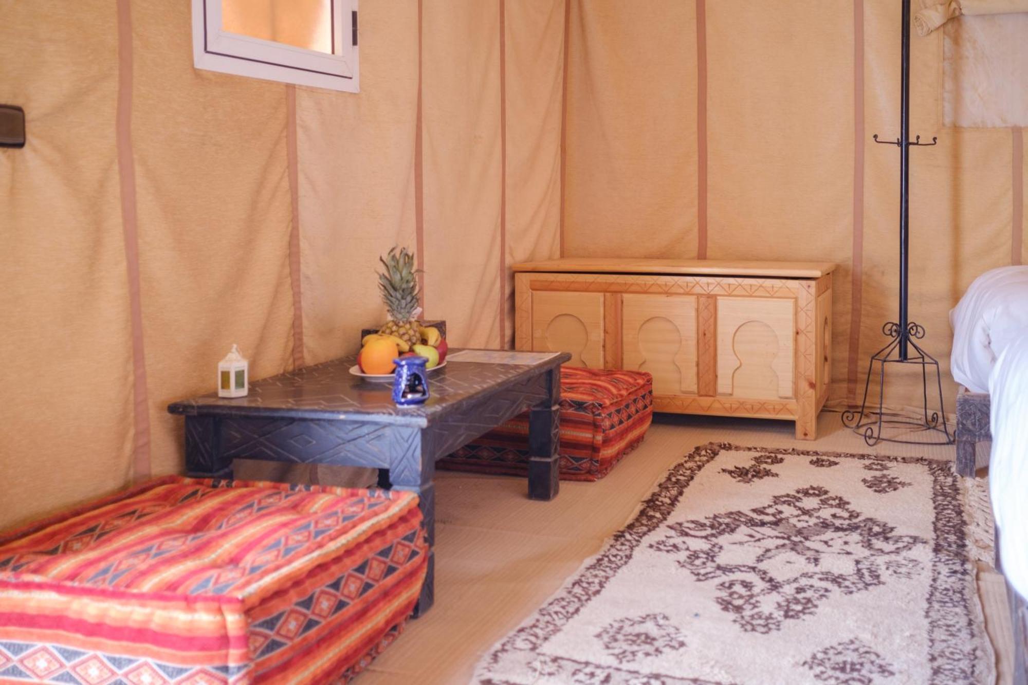 Bed and Breakfast Camel Luxury Camp Мерзуга Екстер'єр фото