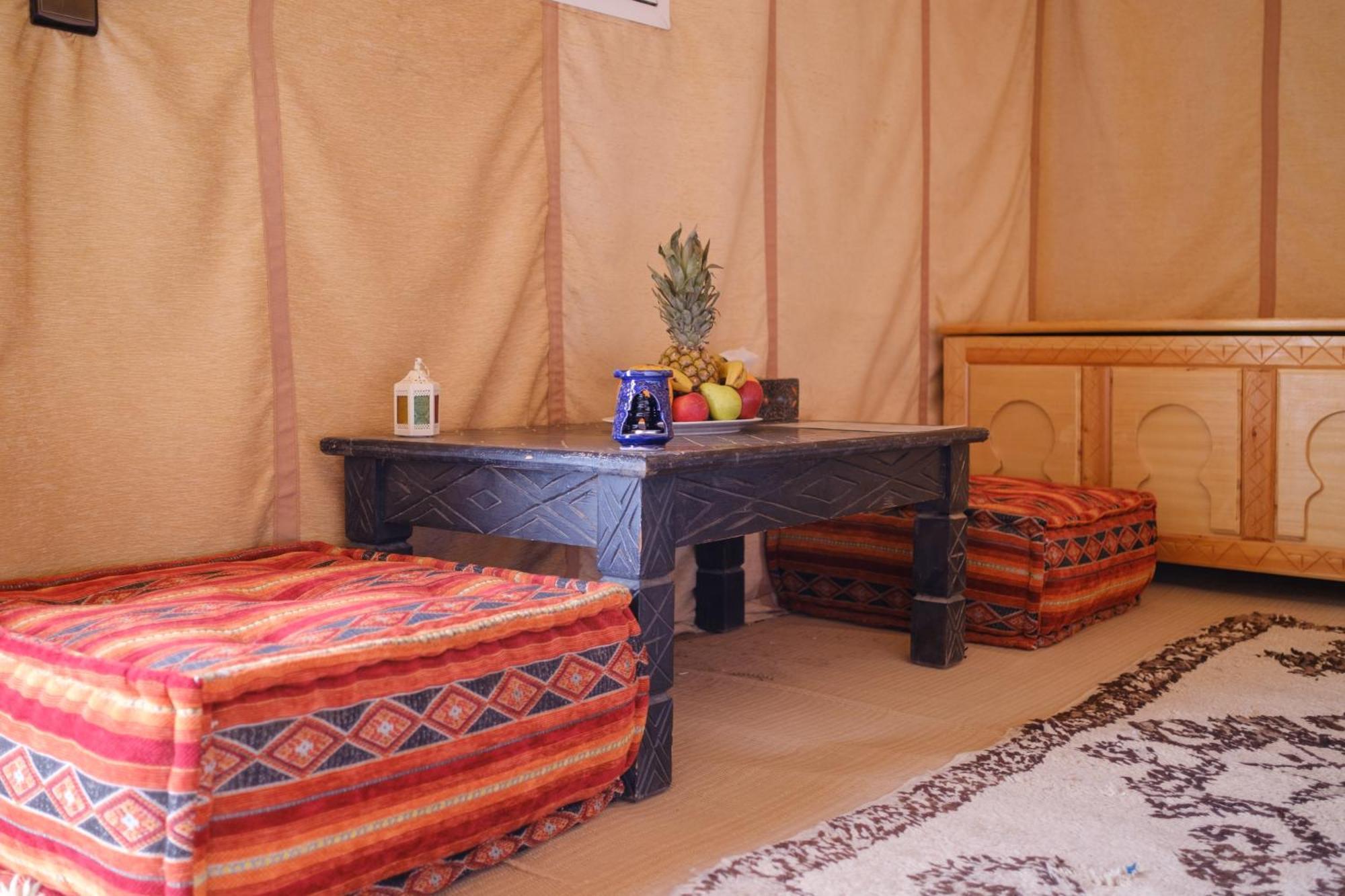 Bed and Breakfast Camel Luxury Camp Мерзуга Екстер'єр фото